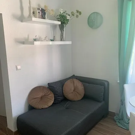 Elzparkstudio شقة